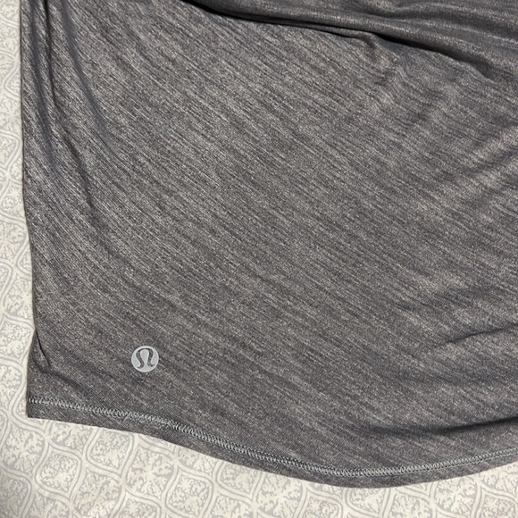 Lululemon Slay The Studio 2-In-1 Tank, size 6 - Picture 7 of 8